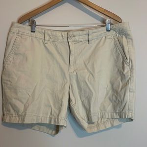 Eddie Bauer Khaki Chino Legend Wash Shorts Sz 16 EUC